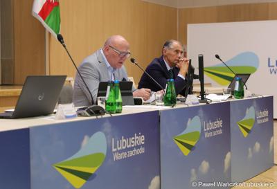 Prezydium Sejmiku Województwa Lubuskiego podczas czerwcowej sesji