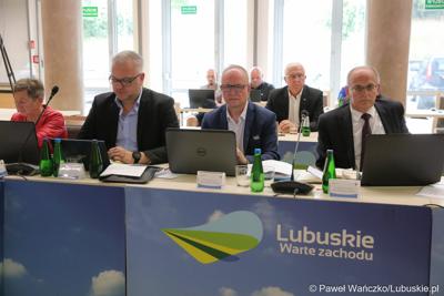 Radni wojewódzcy podczas czerwcowej sesji Sejmiku Województwa Lubuskiego