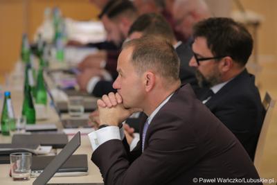 Uczestnicy czerwcowej sesji Sejmiku Województwa Lubuskiego