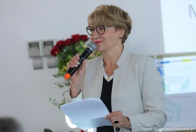 Marszałek Elżbieta Anna Polak podczas Konwentu Zrzeszenia Gmin Województwa Lubuskiego, które odbyło się w Jesionce (gmina Kolsko), przedstawiła m.in. informacje o stanie województwa istotne z punktu widzenia samorządów.