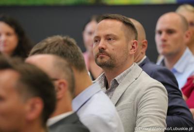Uczestnicy konferencji poświęconej prezentacji Parku Technologii Kosmicznych w Zielonej Górze