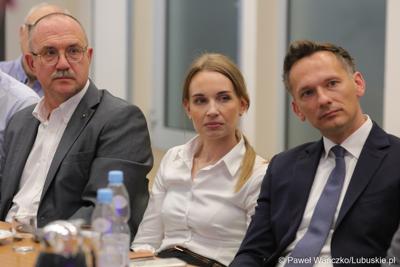 Uczestnicy konferencji poświęconej prezentacji Parku Technologii Kosmicznych w Zielonej Górze