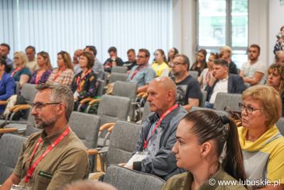 Uczestnicy konferencji - plan ogólny
