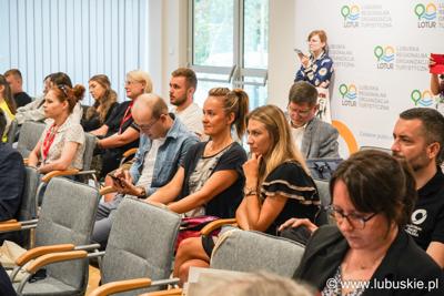 Uczestnicy konferencji - plan ogólny