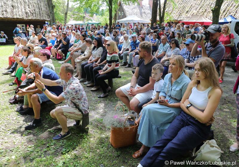 Uczestnicy wydarzenia "Dobre, smaczne, bo lubuskie” w Muzeum Etnograficznym w Zielonej Górze Ochli