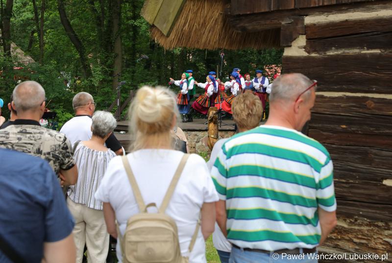 Uczestnicy imprezy „Dobre, smaczne, bo lubuskie” w Muzeum Etnograficznym w Zielonej Górze Ochli