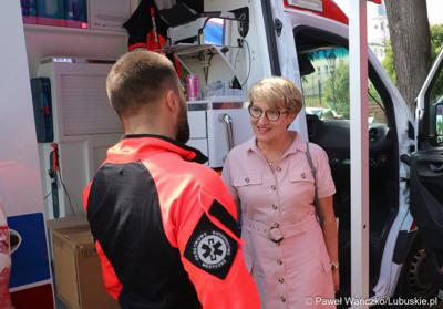 Marszałek Elżbieta Anna Polak na Pikniku zdrowia w Bytomiu Odrzańskim