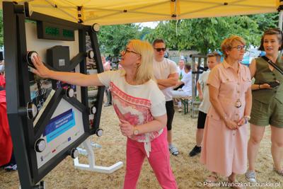 Radna woj. lubuskiego Małgorzata Paluch-Słowińska na Pikniku zdrowia w Bytomiu Odrzańskim