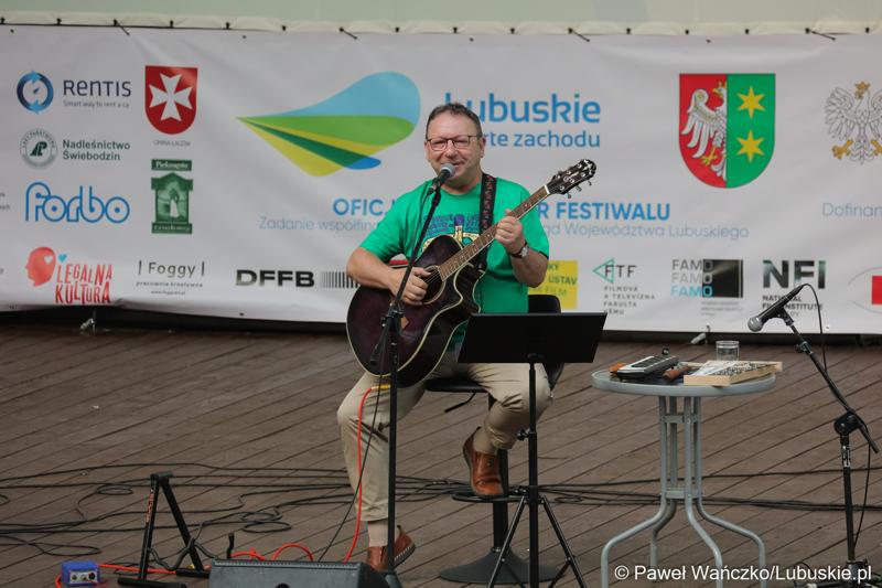 Recital Zbigniewa Zamachowskiego podczas otwarcia 52. Lubuskiego Lata Filmowego w Łagowie