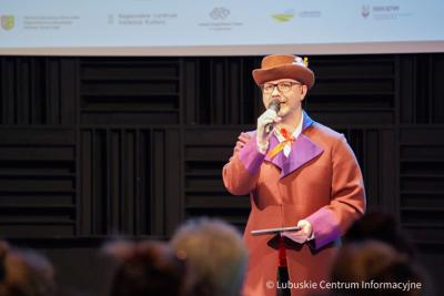 Koncert inauguracyjny Międzynarodowego Festiwalu Folkloru „Oblicza Tradycji” odbył się w Centrum Kreatywnej Kultury przy Regionalnym Centrum Animacji Kultury