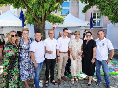 W pikniku w Międzyrzeczu uczestniczyli marszałek Elżbieta Anna Polak, posłanki na Sejm RP Krystyna Sibińska i Katarzyna Osos, senator RP Władysław Komarnicki, radni wojewódzcy Anna Synowiec i Mirosław Marcinkiewicz