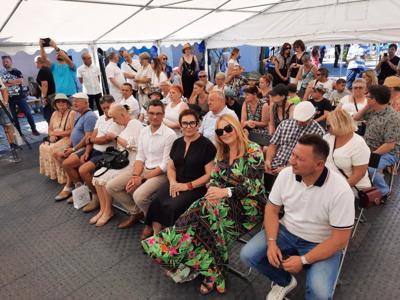 W niedzielę 9 lipca 2023 r. na rynku przy międzyrzeckim ratuszu między 12,00 a 16.00 można było dowiedzieć się, jakie inwestycje zostały i zostaną zrealizowane ze środków unijnych, zjeść pyszny tort i zrobić podstawowe badania