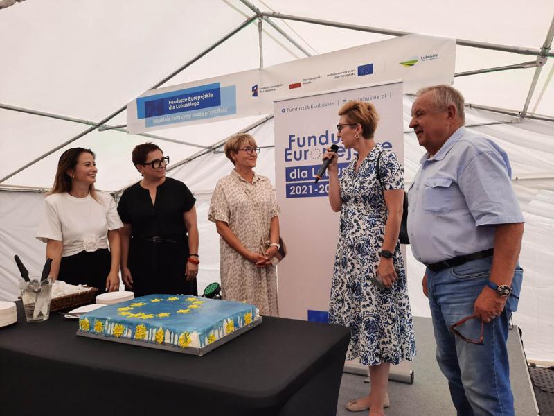 W pikniku w Międzyrzeczu uczestniczyli marszałek Elżbieta Anna Polak, posłanki na Sejm RP Krystyna Sibińska i Katarzyna Osos, senator RP Władysław Komarnicki, radni wojewódzcy Anna Synowiec i Mirosław Marcinkiewicz