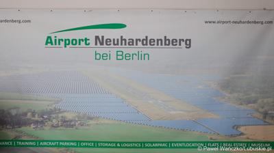 Baner ze zdjęciem lotniska w Neuhardenbergu