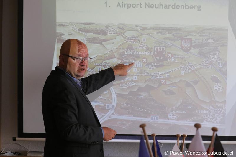 Prezentacja lotniska w Neuhardenbergu