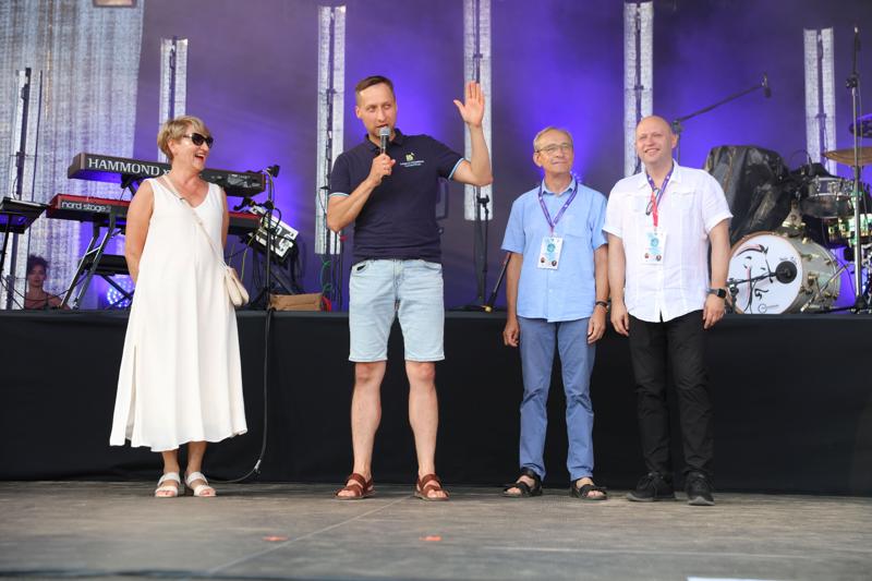 15 lipca 2023 r. Kolejna odsłona tegorocznego Święta Województwa Lubuskiego – tym razem na plaży nad jeziorem Lipie w Długiem koło Strzelec Krajeńskich