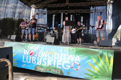15 lipca 2023 r. Kolejna odsłona tegorocznego Święta Województwa Lubuskiego – tym razem na plaży nad jeziorem Lipie w Długiem koło Strzelec Krajeńskich