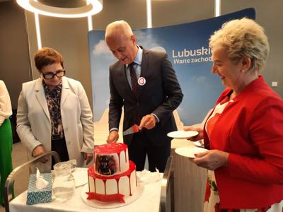26 lipca 2023 r. Gminny Ośrodek Kultury w Kłodawie. Podpisanie umów z gminami na północy województwa na dofinansowanie na zadania własne z zakresu ochrony przeciwpożarowej. 