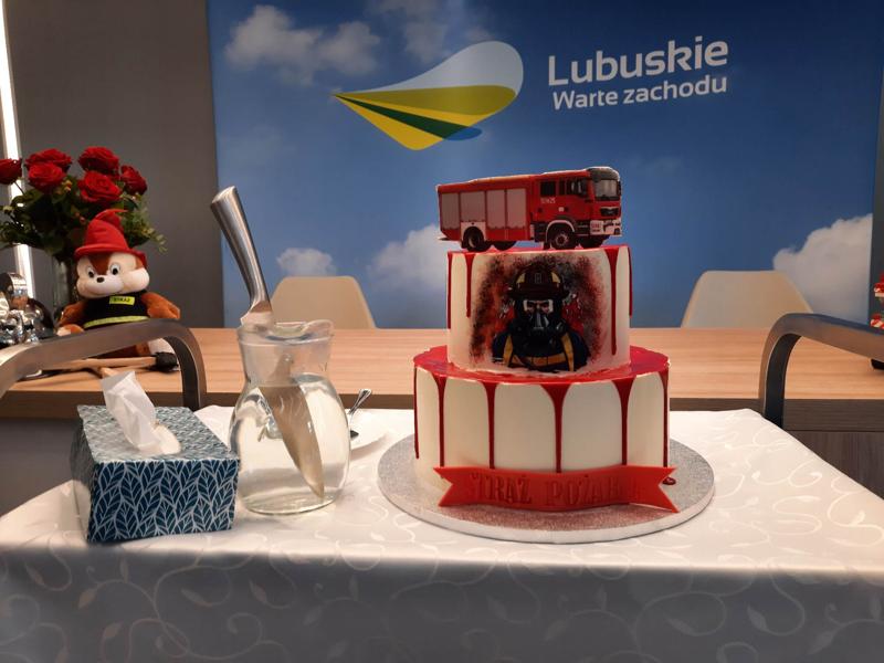 26 lipca 2023 r. Gminny Ośrodek Kultury w Kłodawie. Podpisanie umów z gminami na północy województwa na dofinansowanie na zadania własne z zakresu ochrony przeciwpożarowej.