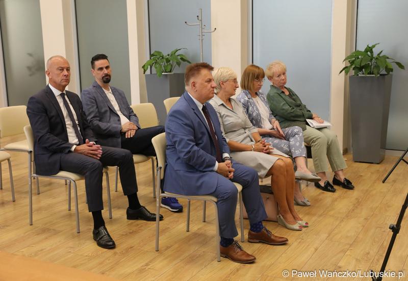 Dotacje na projekty nowych ścieżek rowerowych dla powiatu słubickiego i żagańskiego