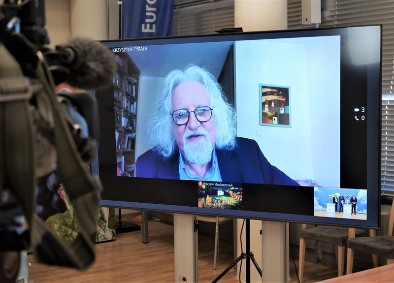 11 sierpnia 2023 r. Sala Prasowa w Urzędzie Marszałkowskim Województwa Lubuskiego w Zielonej Górze. Konferencja prasowa na temat dezinformacji ws. pożaru w zielonogórskim Przylepie.