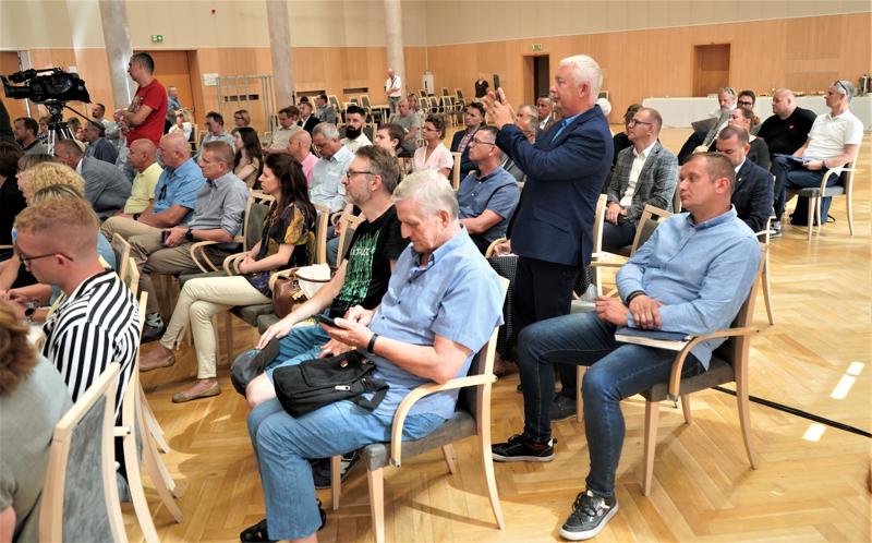 18 sierpnia 2023 r. "Dezinformacja – broń masowego przekazu" była tematem debaty w UMWL z udziałem marszałek Elżbiety Anny Polak, prof. Adama Bodnara i prof. Marka Chmaja
