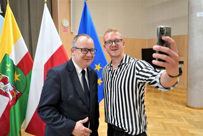 18 sierpnia 2023 r. "Dezinformacja – broń masowego przekazu" była tematem debaty w UMWL z udziałem marszałek Elżbiety Anny Polak, prof. Adama Bodnara i prof. Marka Chmaja