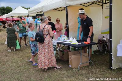 Uczestnicy Pikniku Zdrowia i Profilaktyki w Szprotawie