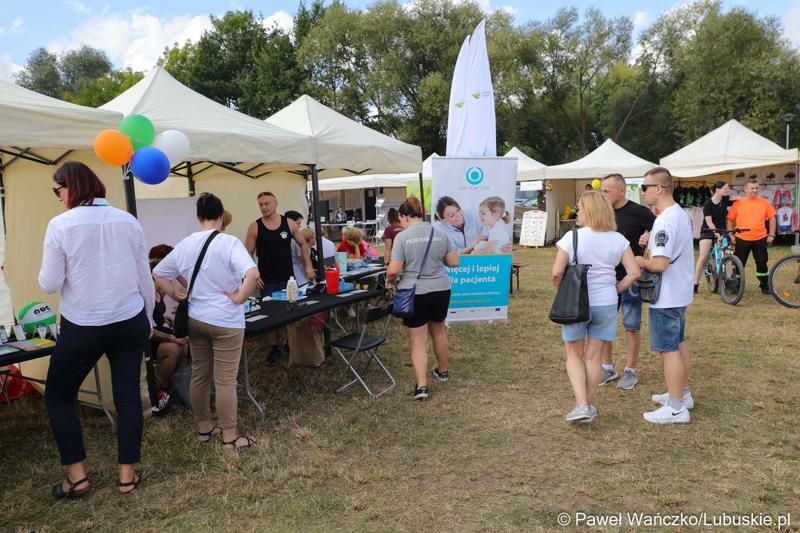 Uczestnicy Pikniku Zdrowia i Profilaktyki w Szprotawie