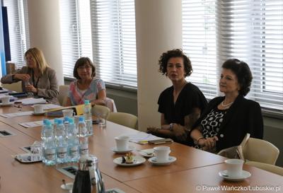 Uczestniczki posiedzenia Wojewódzkiej Rady Kobiet w urzędzie marszałkowskim Zielonej Górze