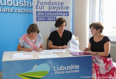 Uczestniczki posiedzenia Wojewódzkiej Rady Kobiet w urzędzie marszałkowskim Zielonej Górze