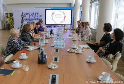 Posiedzenie Wojewódzkiej Rady Kobiet w urzędzie marszałkowskim Zielonej Górze