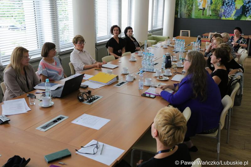 Posiedzenie Wojewódzkiej Rady Kobiet w urzędzie marszałkowskim Zielonej Górze