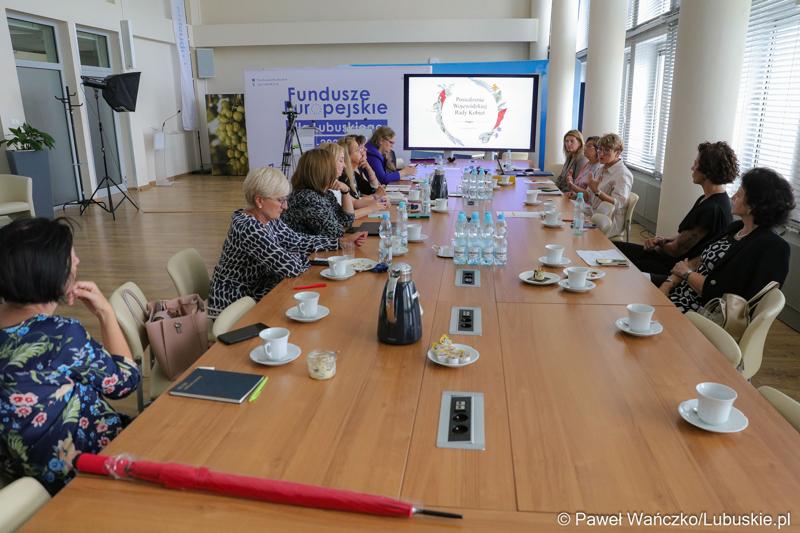 Posiedzenie Wojewódzkiej Rady Kobiet w urzędzie marszałkowskim Zielonej Górze