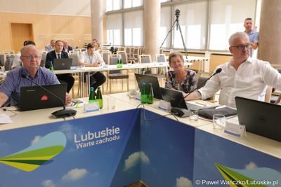 Lubuscy radni podczas LV Sesji Sejmiku Województwa Lubuskiego