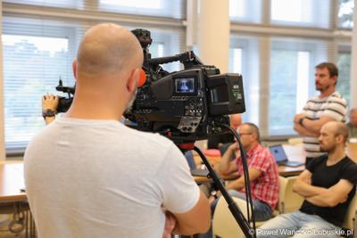 Uczestnicy konferencji prasowej w Sali Prasowej Urzędu Marszałkowskiego Województwa Lubuskiego w Zielonej Górze