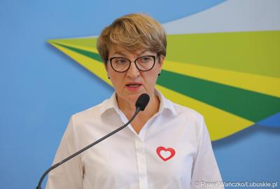 Marszałek Województwa Lubuskiego Elżbieta Anna Polak podczas konferencji prasowej