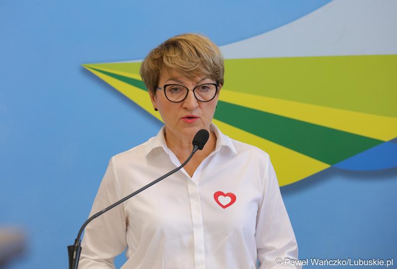Marszałek Województwa Lubuskiego Elżbieta Anna Polak podczas konferencji prasowej