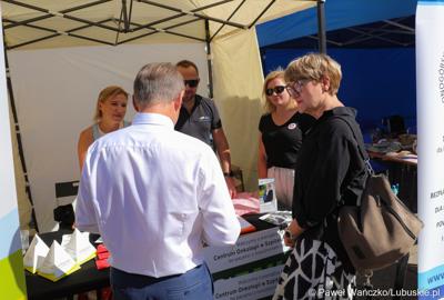 Marszałek Elżbieta Anna Polak na Pikniku Zdrowia i Profilaktyki w Kargowej