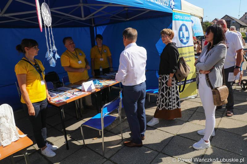 Marszałek Elżbieta Anna Polak na Pikniku Zdrowia i Profilaktyki w Kargowej