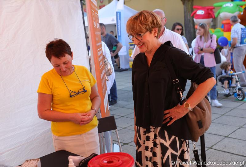 Marszałek Elżbieta Anna Polak na Pikniku Zdrowia i Profilaktyki w Kargowej