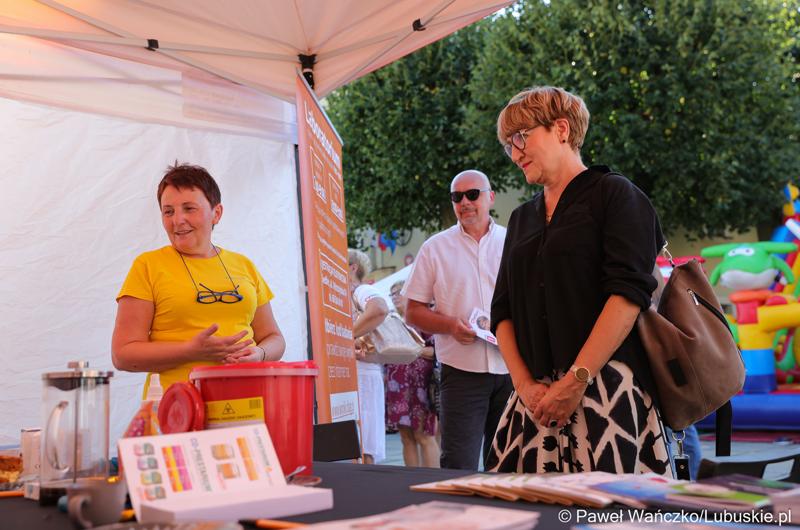 Marszałek Elżbieta Anna Polak na Pikniku Zdrowia i Profilaktyki w Kargowej