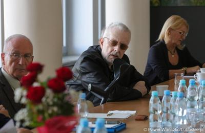 Uczestnicy obrad Lubuskiej Rady Pamięci w Urzędzie Marszałkowskim Województwa Lubuskiego  