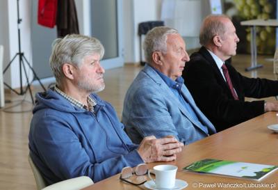 Uczestnicy obrad Lubuskiej Rady Pamięci w Urzędzie Marszałkowskim Województwa Lubuskiego  