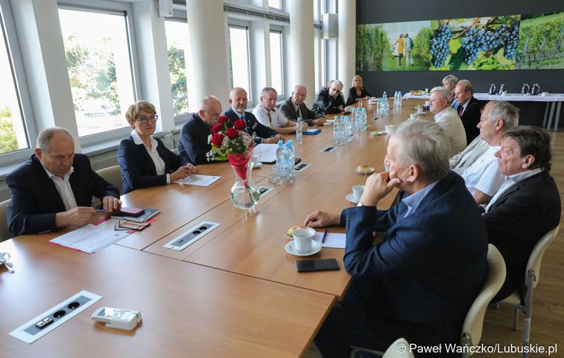 Obrady Lubuskiej Rady Pamięci w Urzędzie Marszałkowskim Województwa Lubuskiego