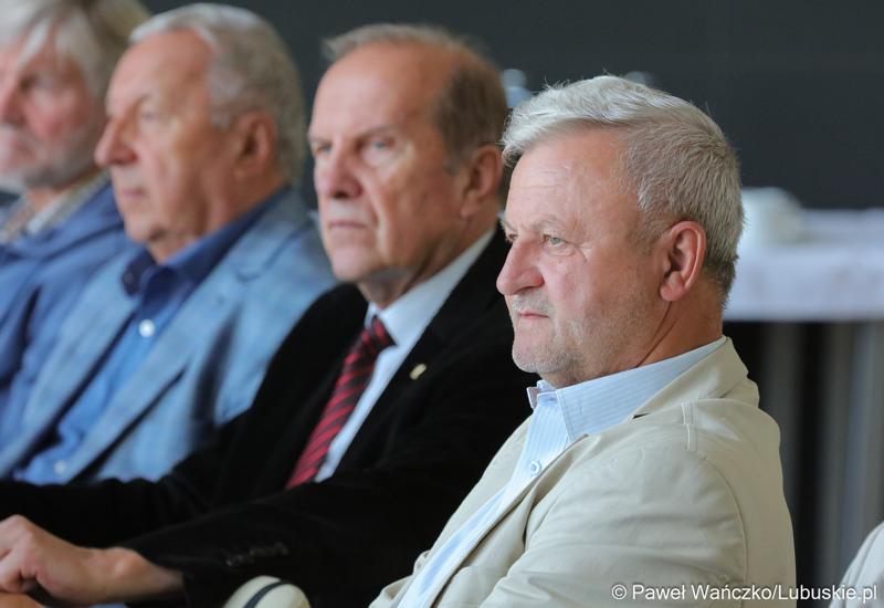 Uczestnicy obrad Lubuskiej Rady Pamięci w Urzędzie Marszałkowskim Województwa Lubuskiego