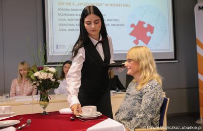Pokaz kulinarny w wykonaniu uczniów nowosolskiego "Spożywczaka"