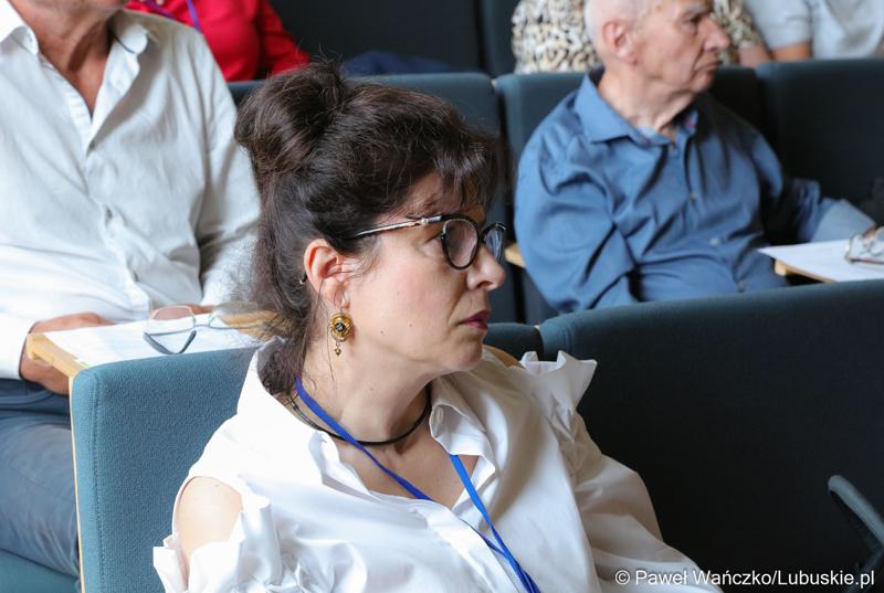 Uczestnicy Ogólnopolskiej Konferencji Alzheimerowskiej w Bibliotece Uniwersytetu Zielonogórskiego