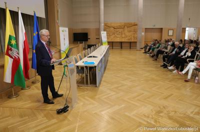 Uczestnicy międzynarodowej konferencji o wyzwaniach psychiatrii dzieci i młodzieży w Europie. 