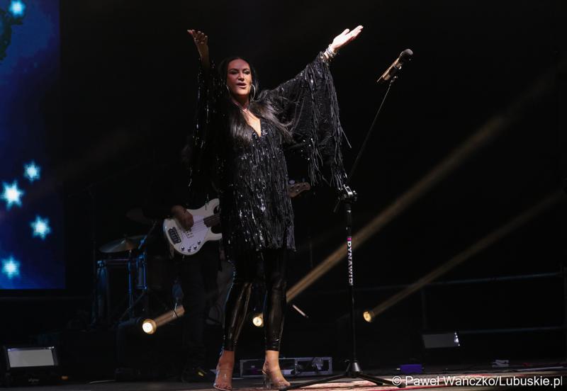 Koncert Kayah podczas VIII Winobrania na Winnicy Samorządowej w Zaborze
